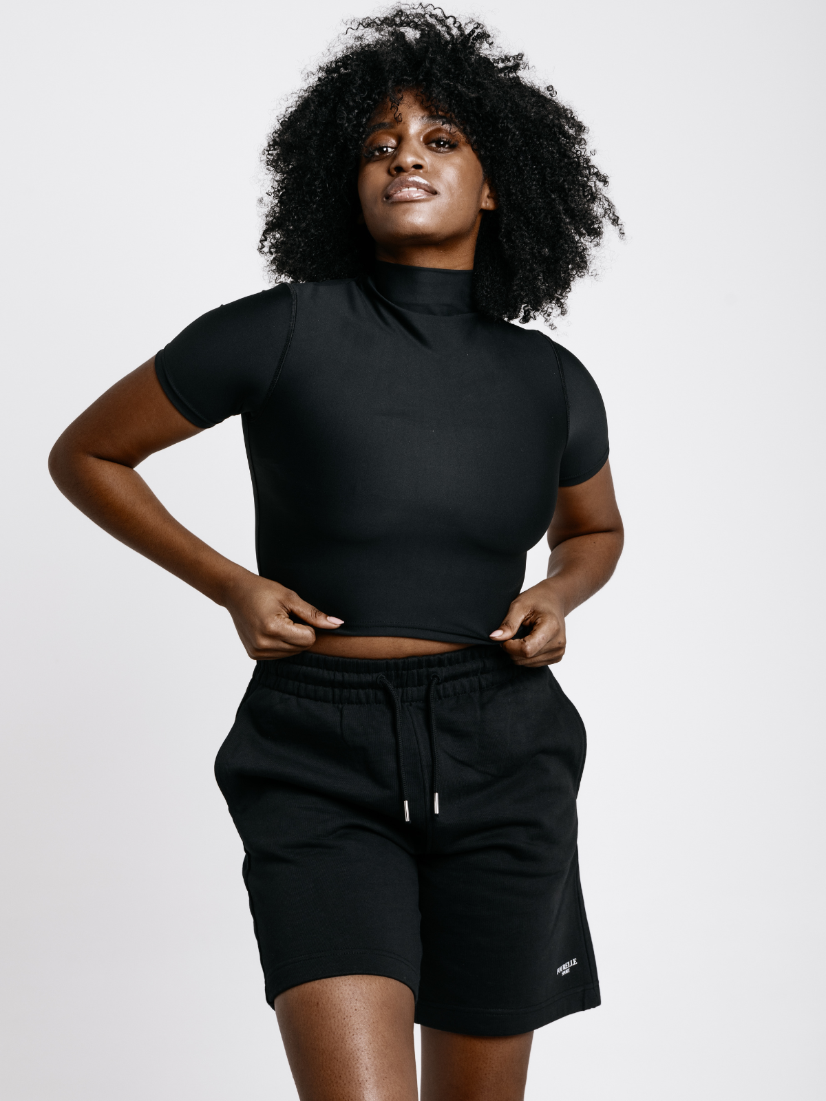 Rövid ujjú crop top - fekete